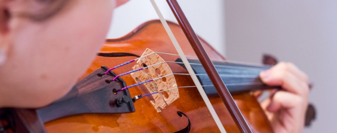 On peut débuter le violon à tout âge, ce n'est pas si compliqué.