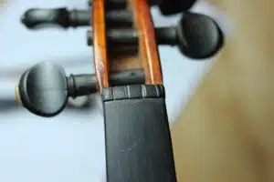 le métier de luthier et ses réparations