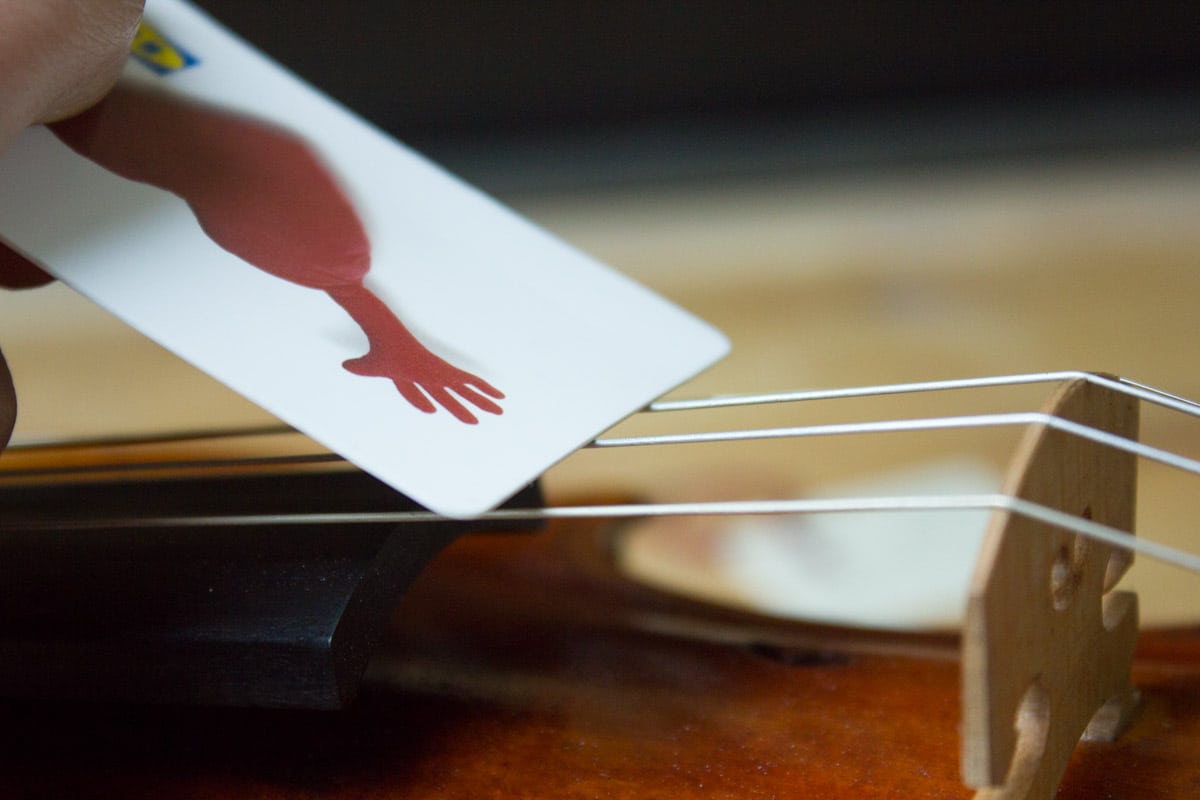 Le violon: conseil et questions pratiques sur les cordes, la colophane, les  soins et le jeu