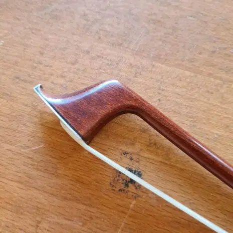 Archet Carbone Coruss Deluxe pour violoncelle tête hybride