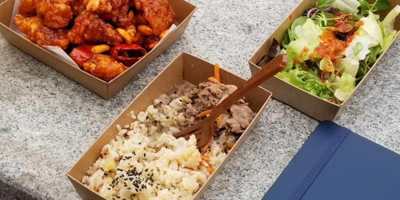 Au festival de la gastronomie coréenne dans le parc de Namsan.