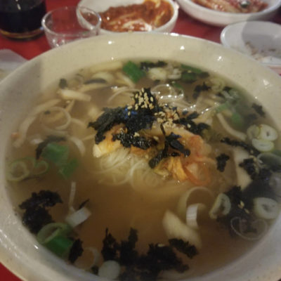 La soupe est très présente dans le repas coréen.