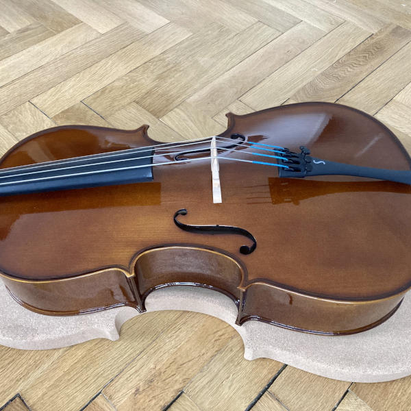 Vends violoncelle 1/2 + accordeur + système de blocage violoncelle sur Gens  de Confiance