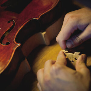 Atelier de luthier à Strasbourg - À votre service