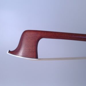 Archet ancien violon 3/4 allemand en pernambouc tête