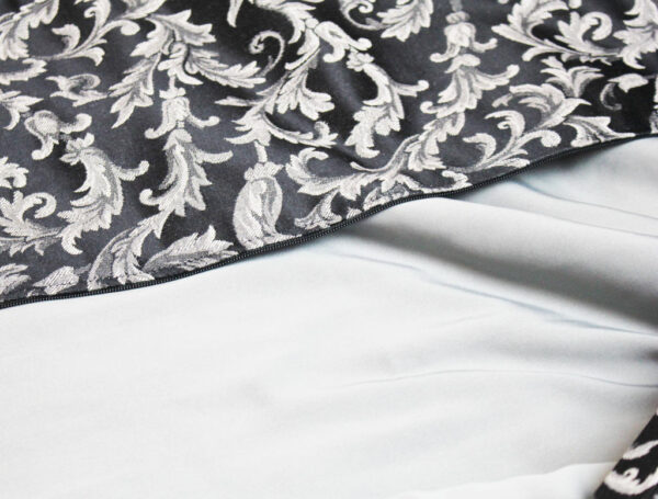 cellococoon-baroque-noir-doublure.jpg cellococoon-baroque-noir-doublure.jpg