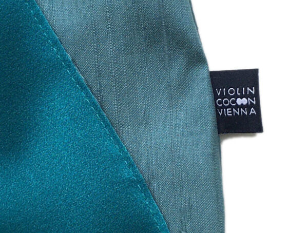 violincocoon-luxe-petrol-coutures-1.jpg
